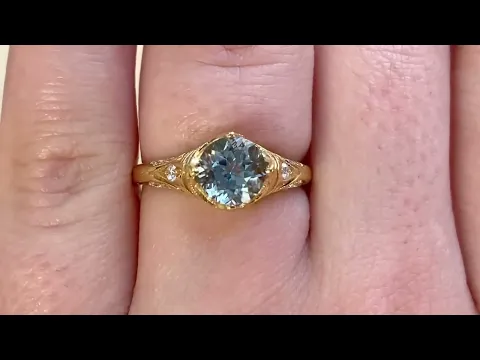 18k yellow gold 0.96 carat round aquamarine set in prongs - Philadelphia Ring - Hand video