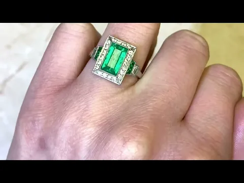 1.90ct Center Step-Cut Emerald and Diamond Halo Geometric Ring - Tempi Ring - Hand Video
