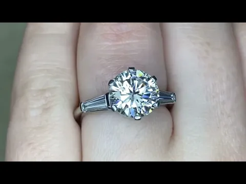GIA Certified 2.53ct Center Round Brilliant Cut Diamond Engagement Ring - Riviera Ring - Hand Video