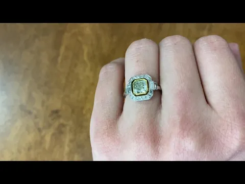 1.15 Carat Green Diamond and Platinum Ring - Barrow Ring - Hand Video