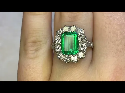 1.87ct Center GIA certified Colombian Emerald & Diamond Cluster Halo Ring - Carpre Ring - Hand Video