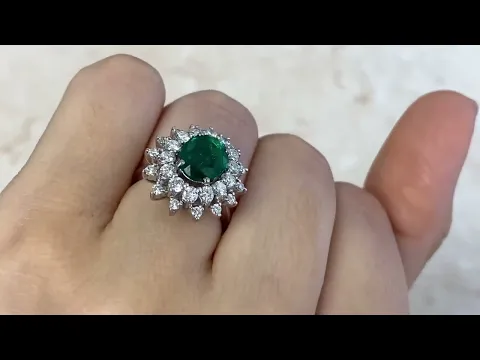 Natural 2.00ct Emerald & Diamond Cluster Halo Gemstone Ring - Quintan Ring - Hand Video