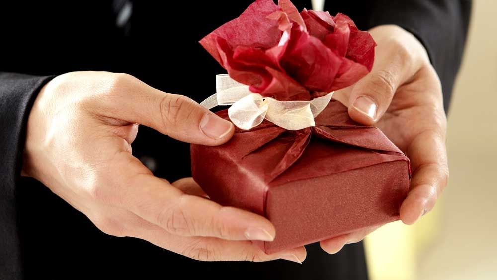 Gift giving for engagement