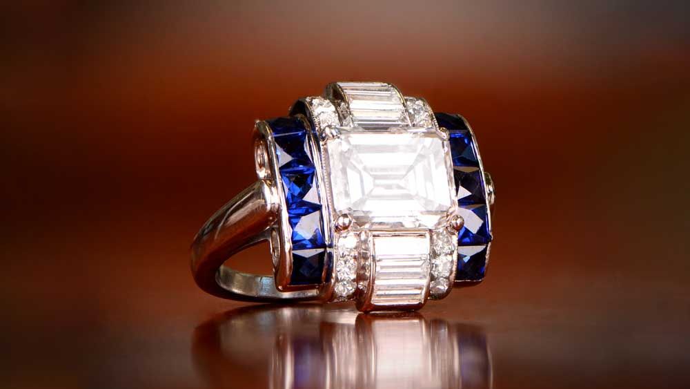 K501 Artistic engagement ring for 60000 Diamond and Sapphire
