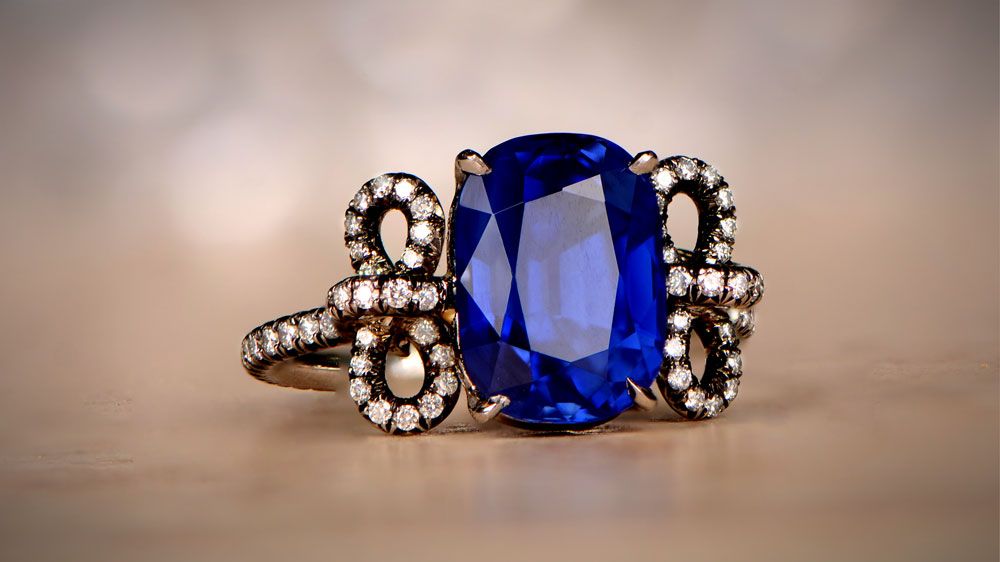 SM313 Kashmiri Sapphire Ring with Diamonds