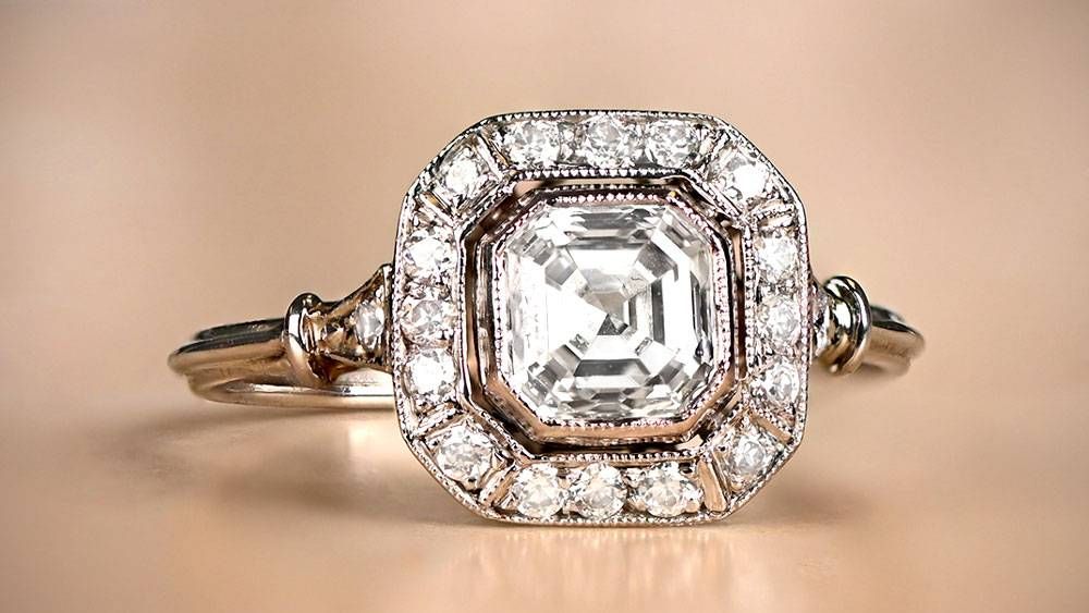 New York Diamond Engagement Ring For Approximately $10000