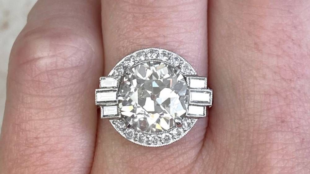 Bayside Diamond Halo Ring With Diamond Accents