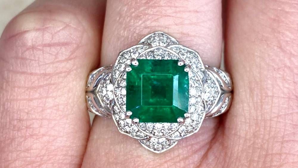 DYL43 Winslow Zambian Emerald Ring