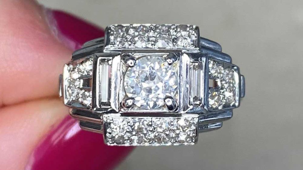 Bulky Diamond Ring With Rectangular Focused Design
