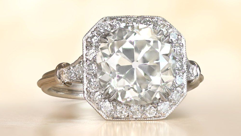 Platinum Engagement Ring With Large Center Diamond